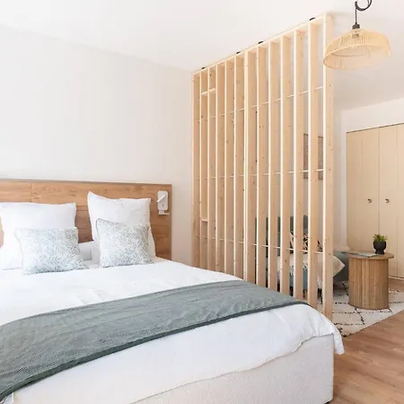 Апартаменты Echappee Belle *